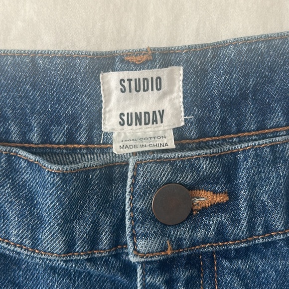 Studio Sunday Denim - High Waisted Wide Leg Jean - Sz M - Picture 4 of 7